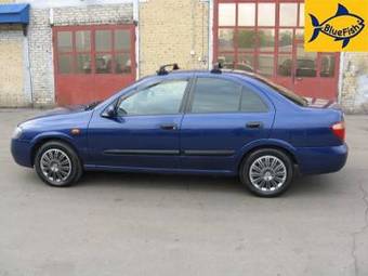 2004 Nissan Almera Pictures