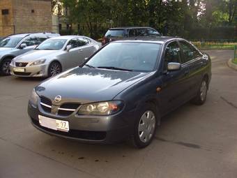 2004 Nissan Almera Pictures