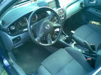 2004 Nissan Almera Photos