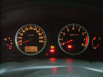 2005 Nissan Almera Photos