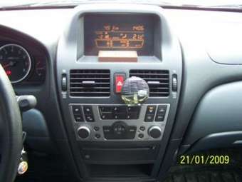 2005 Nissan Almera Pictures