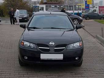 2005 Nissan Almera Photos
