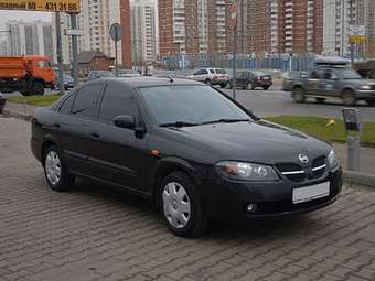 2005 Nissan Almera Pictures