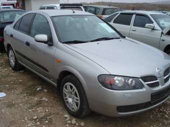 2005 Nissan Almera Photos