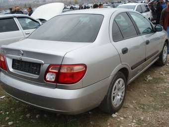 2005 Nissan Almera Pictures