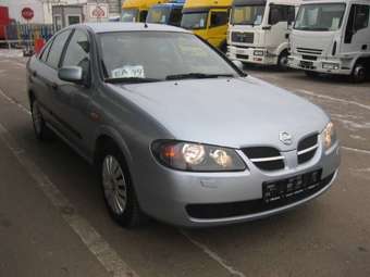 2005 Nissan Almera Pics