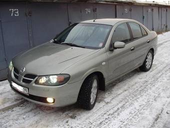 2005 Nissan Almera Pics