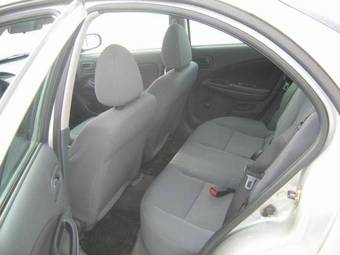 2005 Nissan Almera Photos