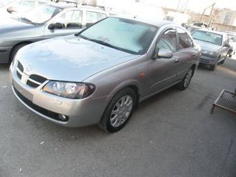2005 Nissan Almera Photos