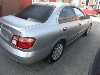 2005 Nissan Almera Photos