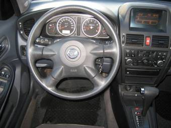 2005 Nissan Almera Pictures