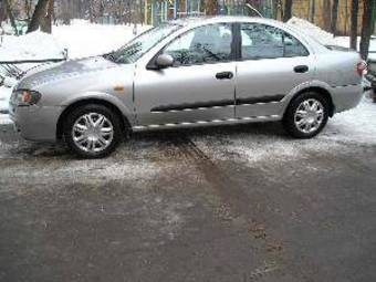 2005 Nissan Almera Pictures