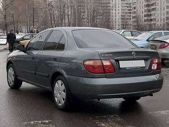 2005 Nissan Almera Photos