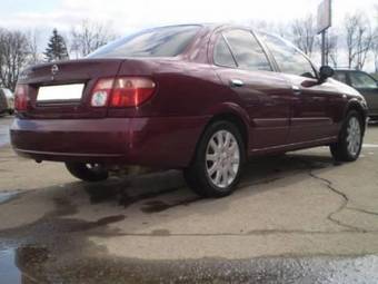 2005 Nissan Almera Photos
