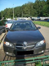 2005 Nissan Almera Pictures