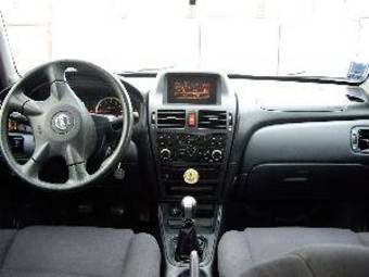 2005 Nissan Almera Pictures