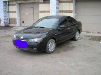 2005 Nissan Almera Photos