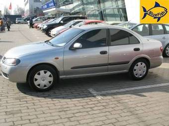 2005 Nissan Almera Pictures