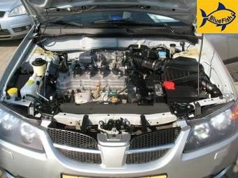 2005 Nissan Almera Photos