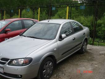 2005 Nissan Almera Photos