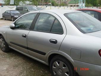 2005 Nissan Almera Photos