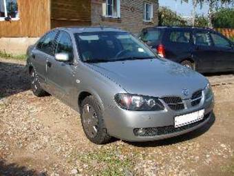 2005 Nissan Almera Photos