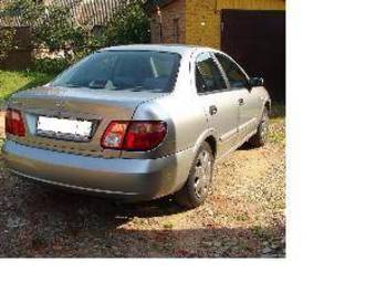 2005 Nissan Almera Pictures