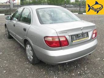 2005 Nissan Almera Pictures