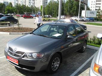 2005 Nissan Almera Pictures