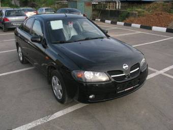 2005 Nissan Almera Pictures