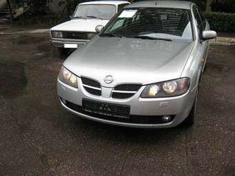 2005 Nissan Almera Images