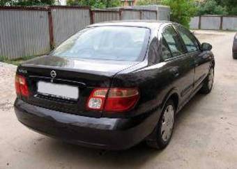 2005 Nissan Almera Photos