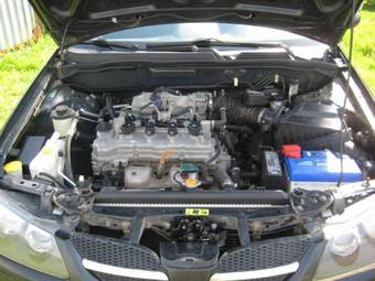 2005 Nissan Almera Pics