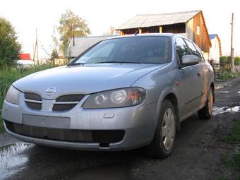 2005 Nissan Almera Pictures