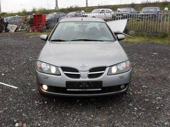 2005 Nissan Almera Photos