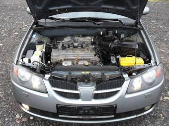 2005 Nissan Almera Photos