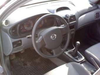 2006 Nissan Almera Pictures