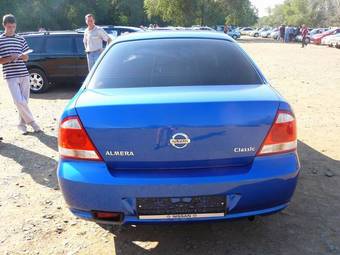 2006 Nissan Almera Pictures