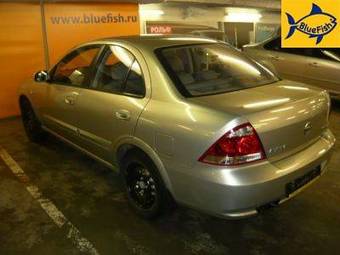 2006 Nissan Almera Pictures