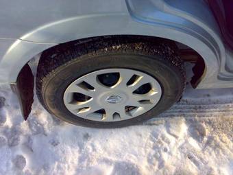 2006 Nissan Almera Photos