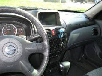 2006 Nissan Almera Photos