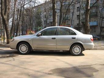 2006 Nissan Almera Photos