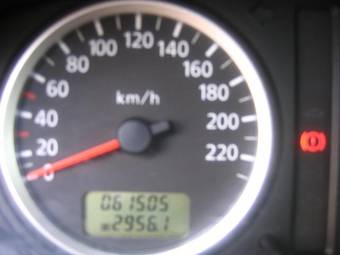 2006 Nissan Almera Pictures