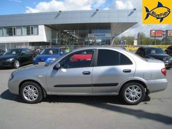 2006 Nissan Almera Pictures