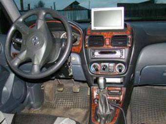 2006 Nissan Almera Photos