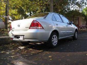 2006 Nissan Almera Photos