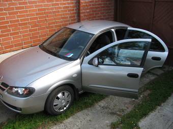 2006 Nissan Almera Photos