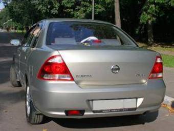 2006 Nissan Almera Pictures