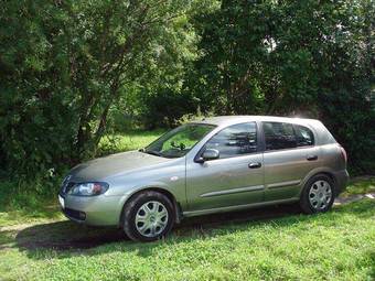 2006 Nissan Almera Photos