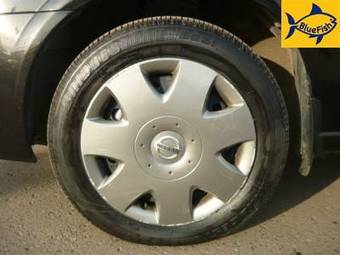 2006 Nissan Almera Photos